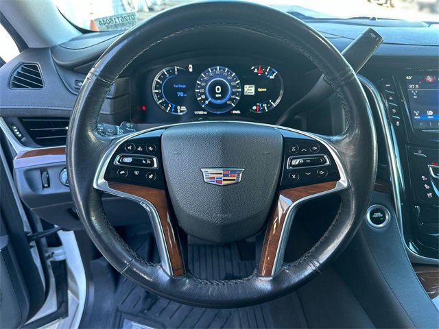 Used 2019 Cadillac Escalade Premium Luxury image 15