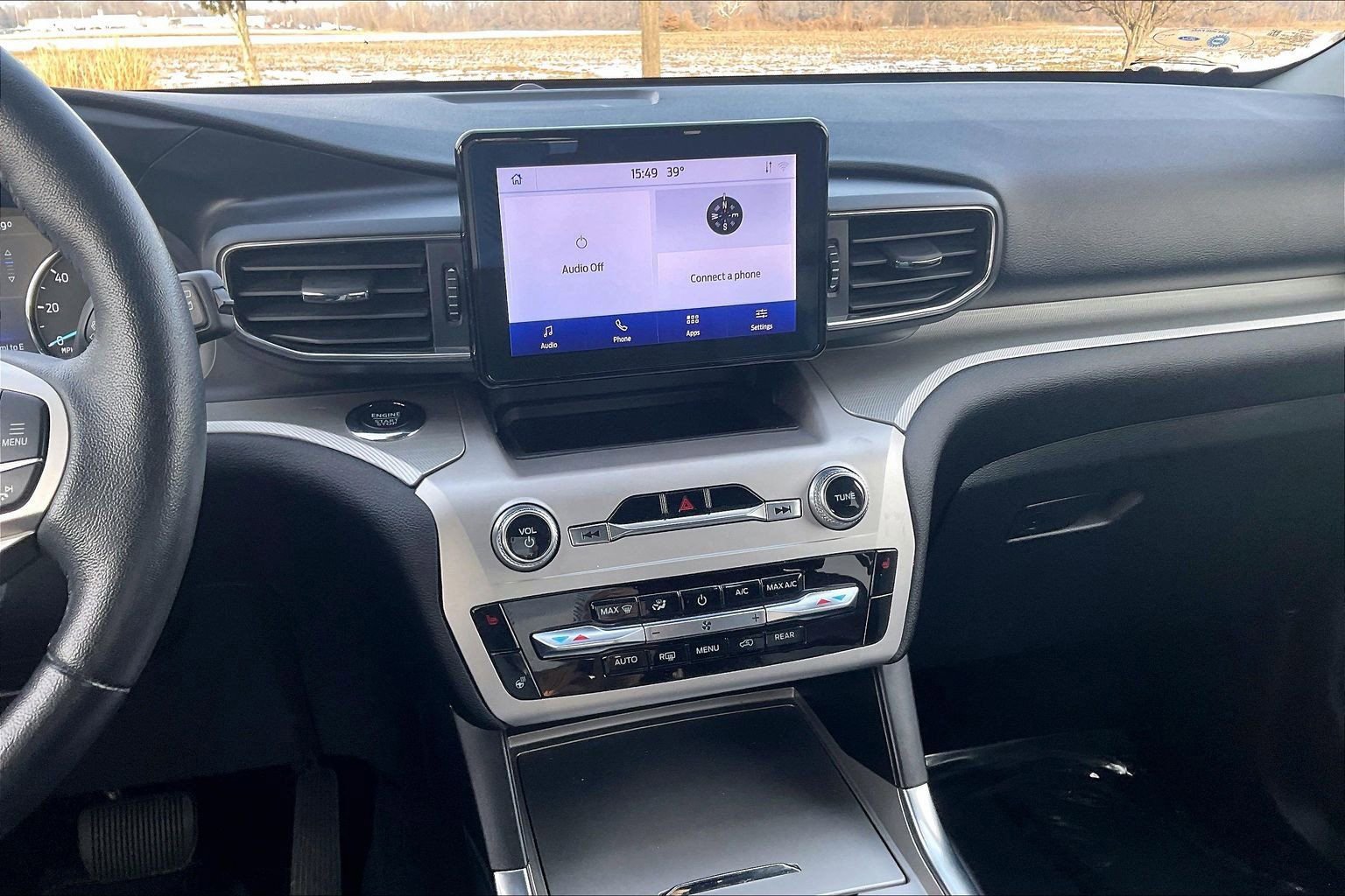 Certified 2022 Ford Explorer XLT w/ Equipment Group 202A image 6