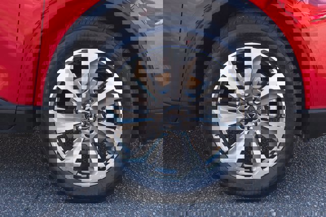 Certified 2025 Ford Escape Platinum w/ Premium Technology Package image 9