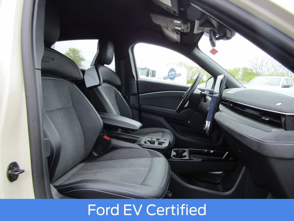 Certified 2025 Ford Mustang Mach-E GT AWD/4WD image 20