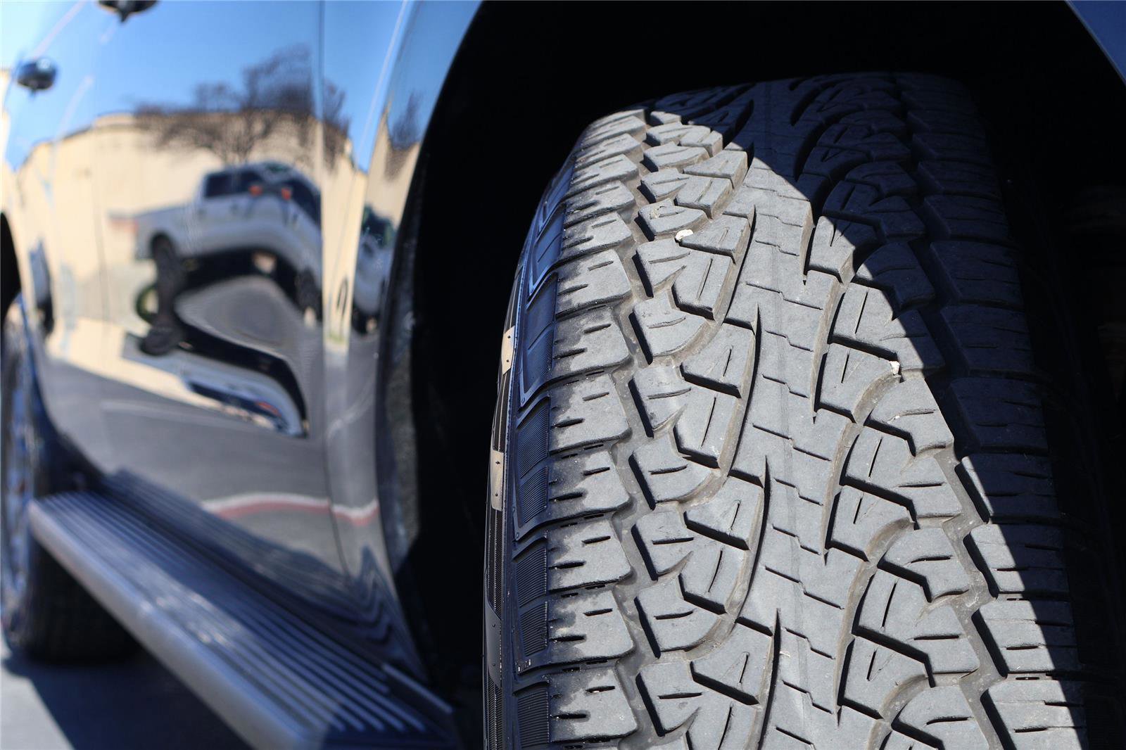 Certified 2025 Ford Expedition Active image 10