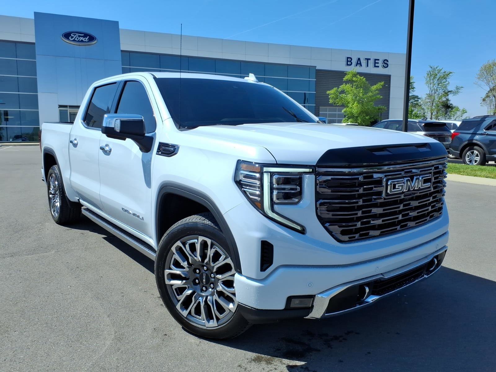Used 2026 GMC Sierra 1500 Denali Ultimate AWD/4WD image 7