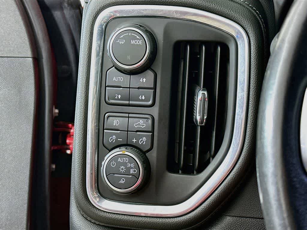 Used 2020 Chevrolet Silverado 1500 LTZ w/ LTZ Plus Package AWD/4WD image 27