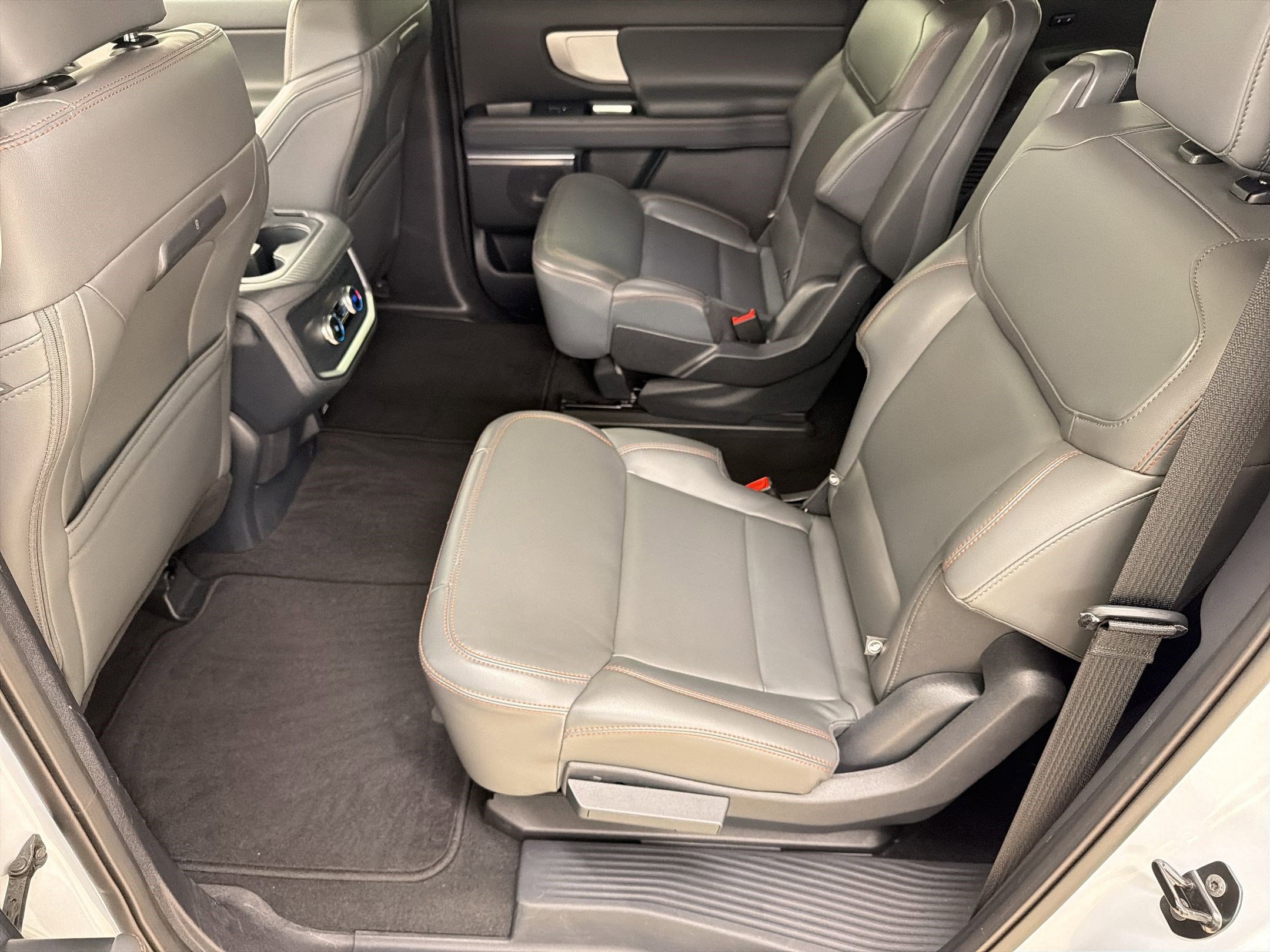 Certified 2025 Ford Expedition Max Active image 15