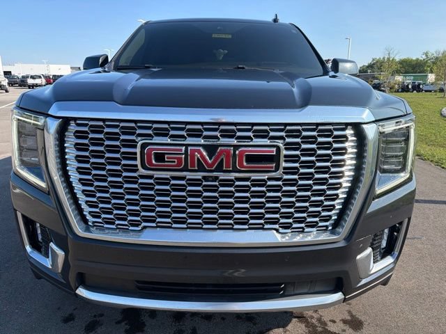 Used 2022 GMC Yukon Denali AWD/4WD image 3