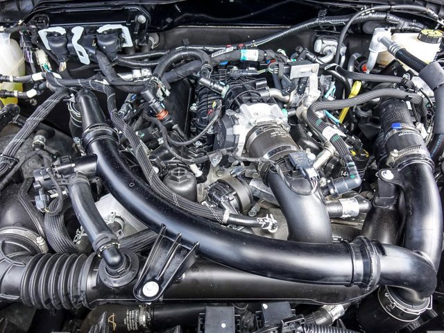 Certified 2025 Ford Bronco Outer Banks AWD/4WD image 32