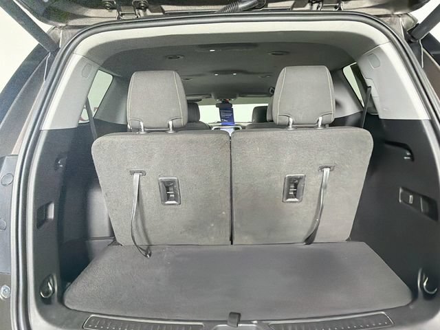 Used 2020 GMC Acadia SLE w/ Driver Convenience Package FWD image 30
