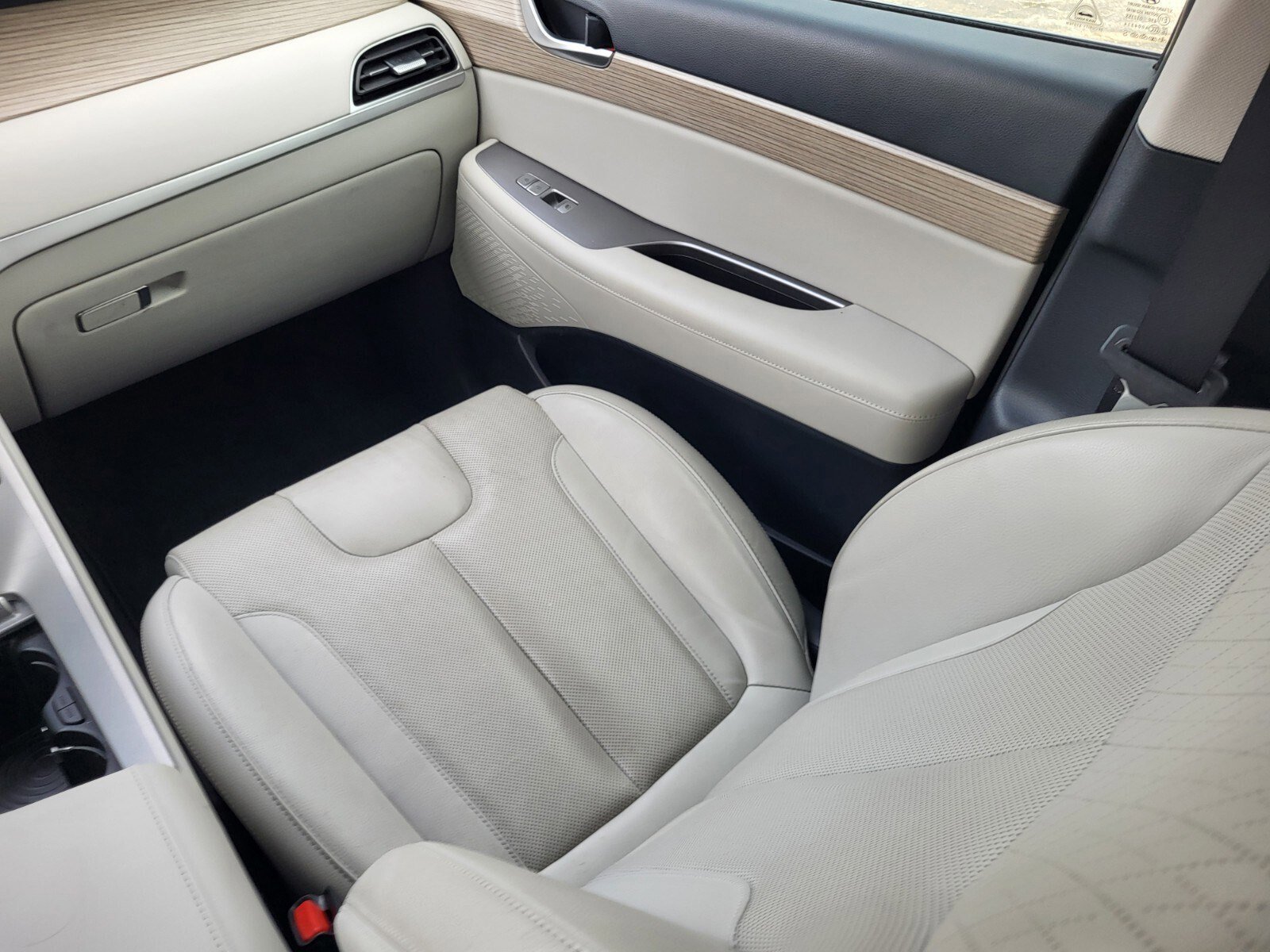 Used 2022 Hyundai Palisade SEL w/ 8P Bench Seat Package image 15