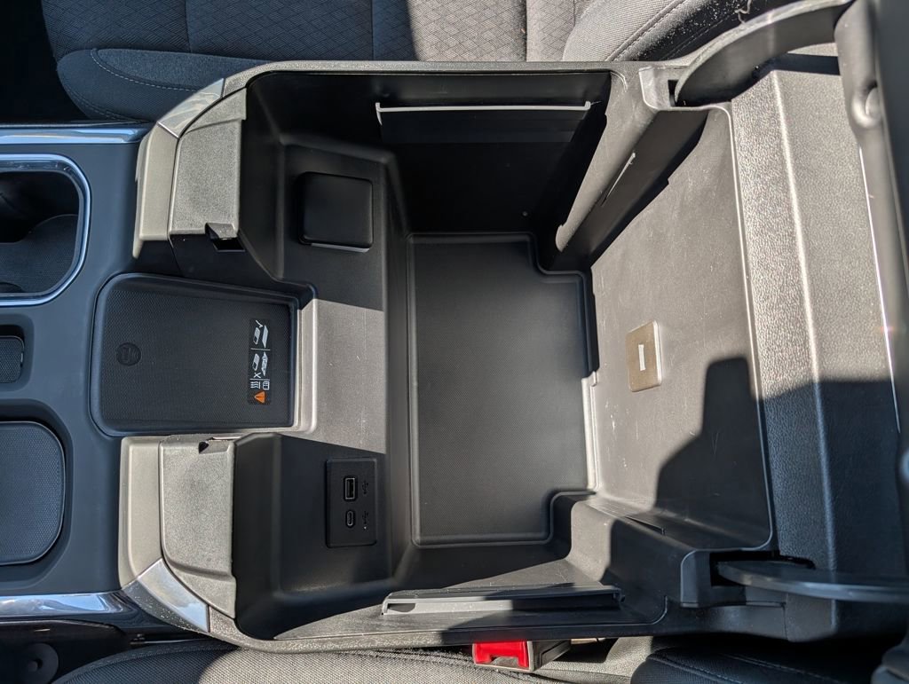 Used 2022 Chevrolet Silverado 1500 RST image 19