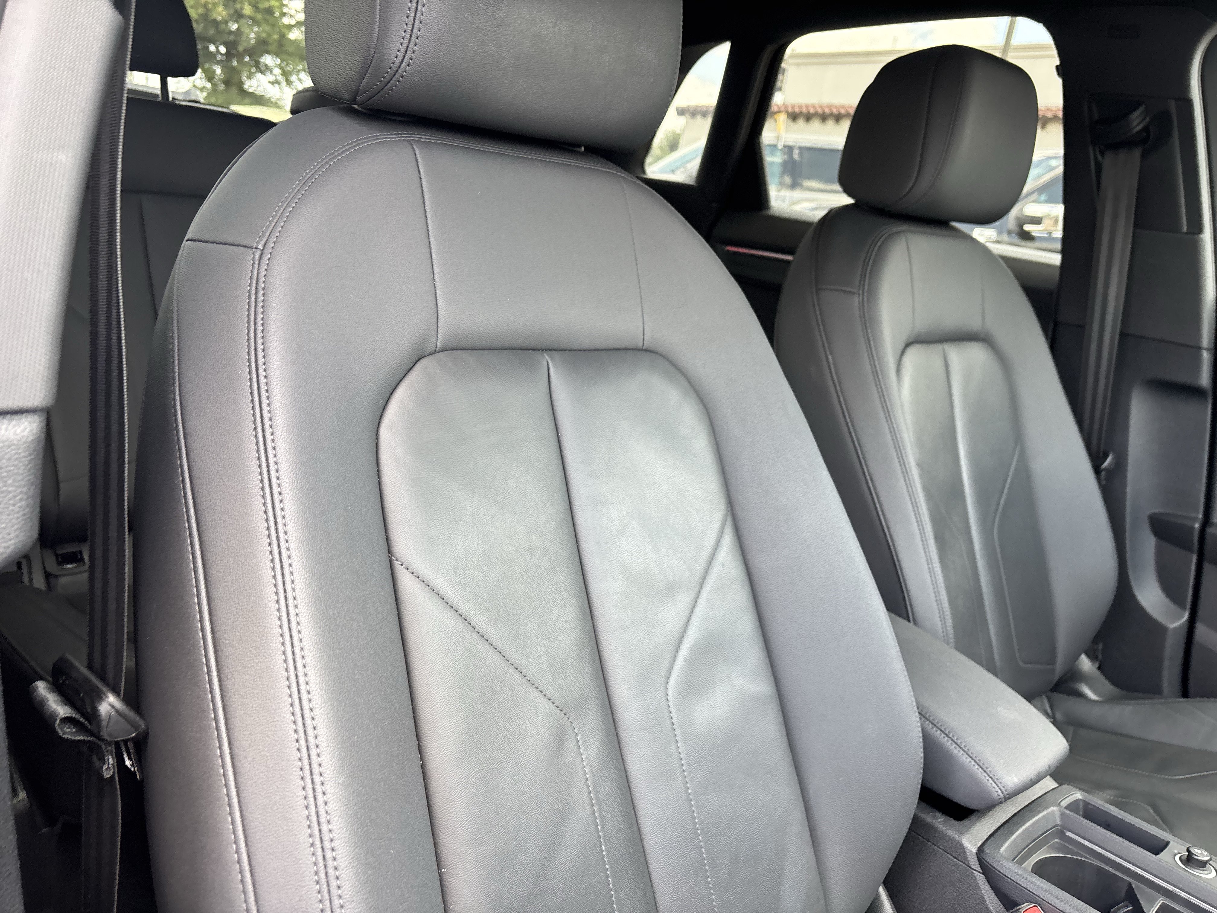 Used 2022 Audi Q3 2.0T Premium Plus w/ Premium Plus Package AWD/4WD image 26