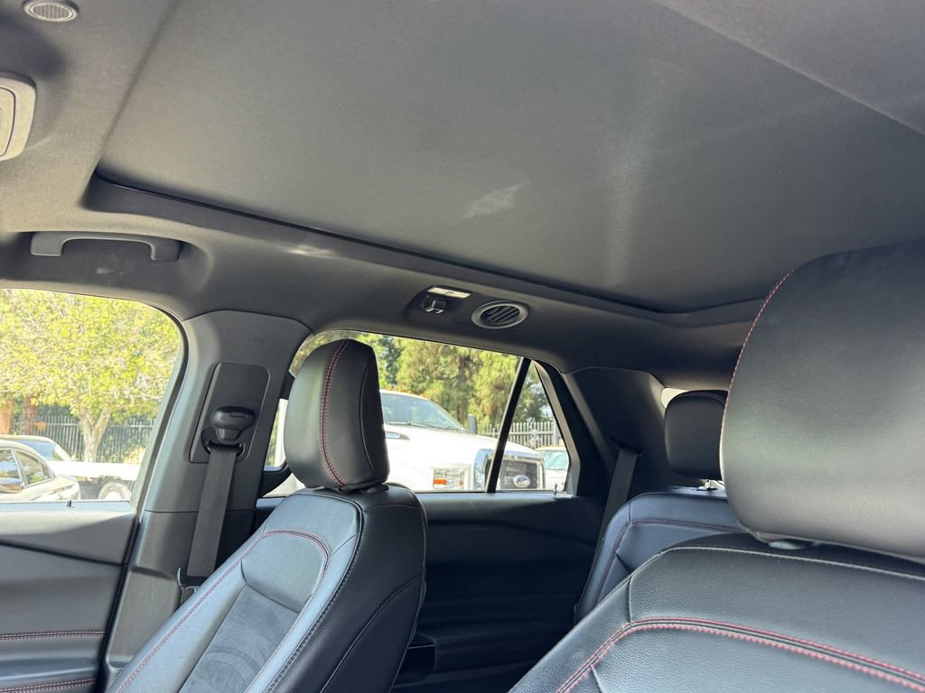 Certified 2023 Ford Explorer ST-Line w/ Class IV Trailer Tow Package RWD image 19