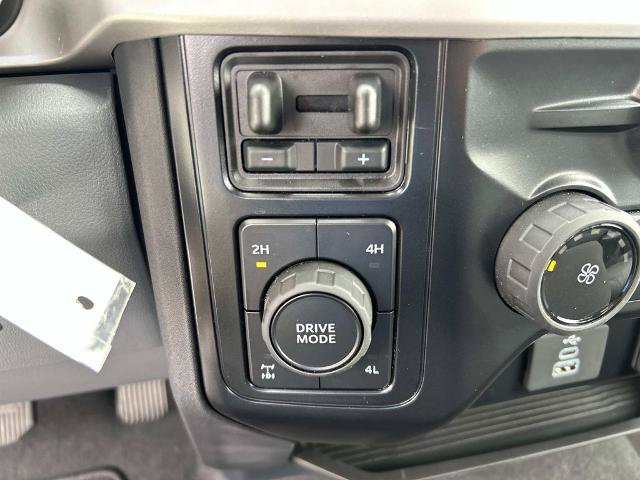 Certified 2025 Ford F250 XL w/ STX Appearance Package AWD/4WD image 31