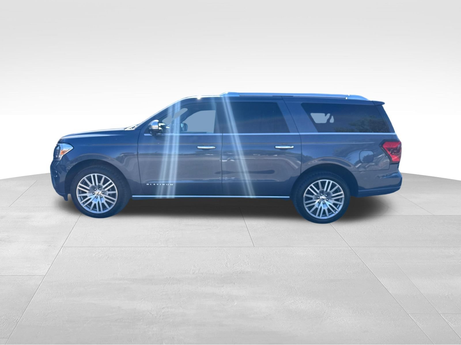 Certified 2023 Ford Expedition Max Platinum AWD/4WD image 2