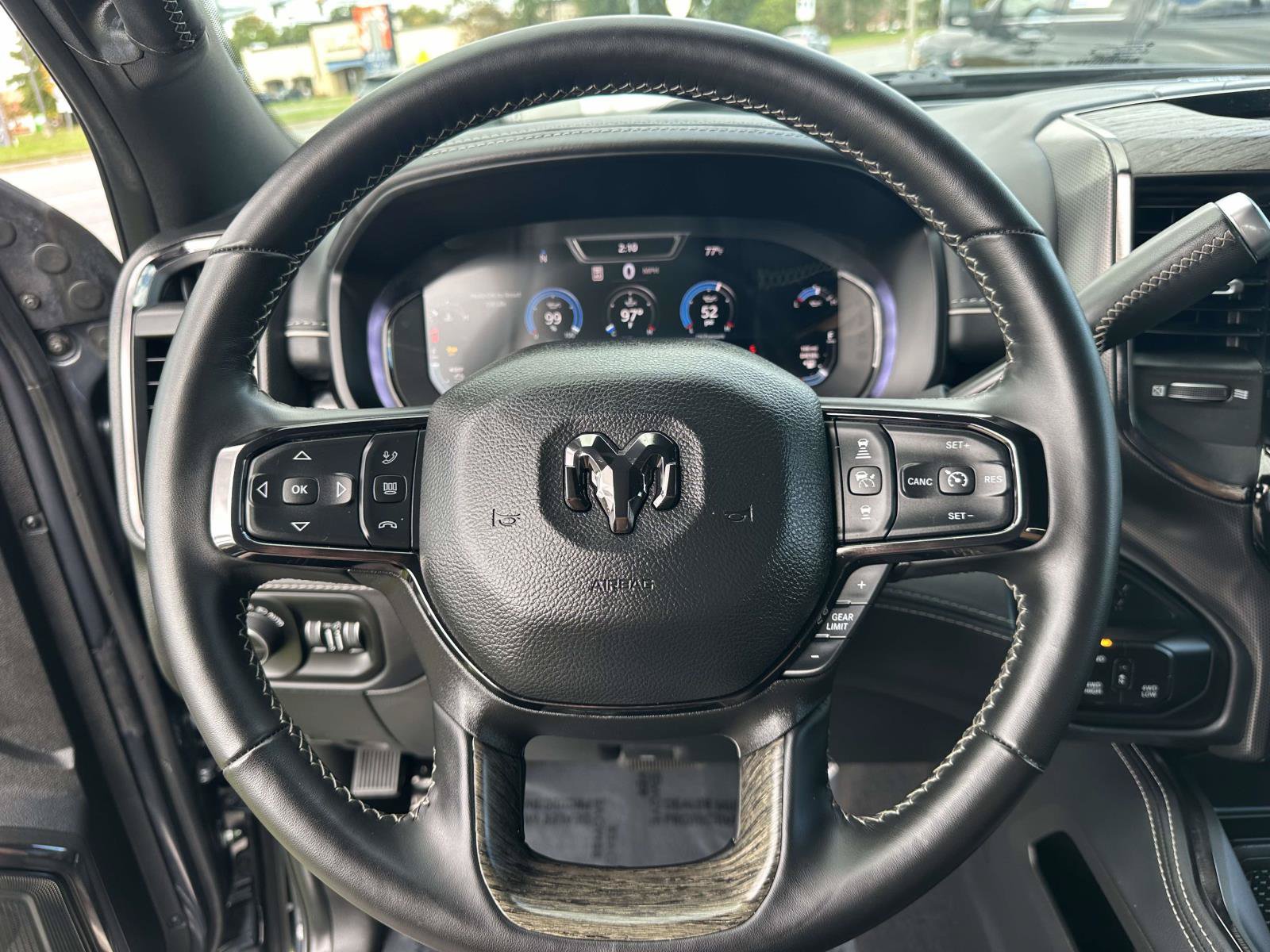 Used 2026 RAM 2500 Limited AWD/4WD image 13