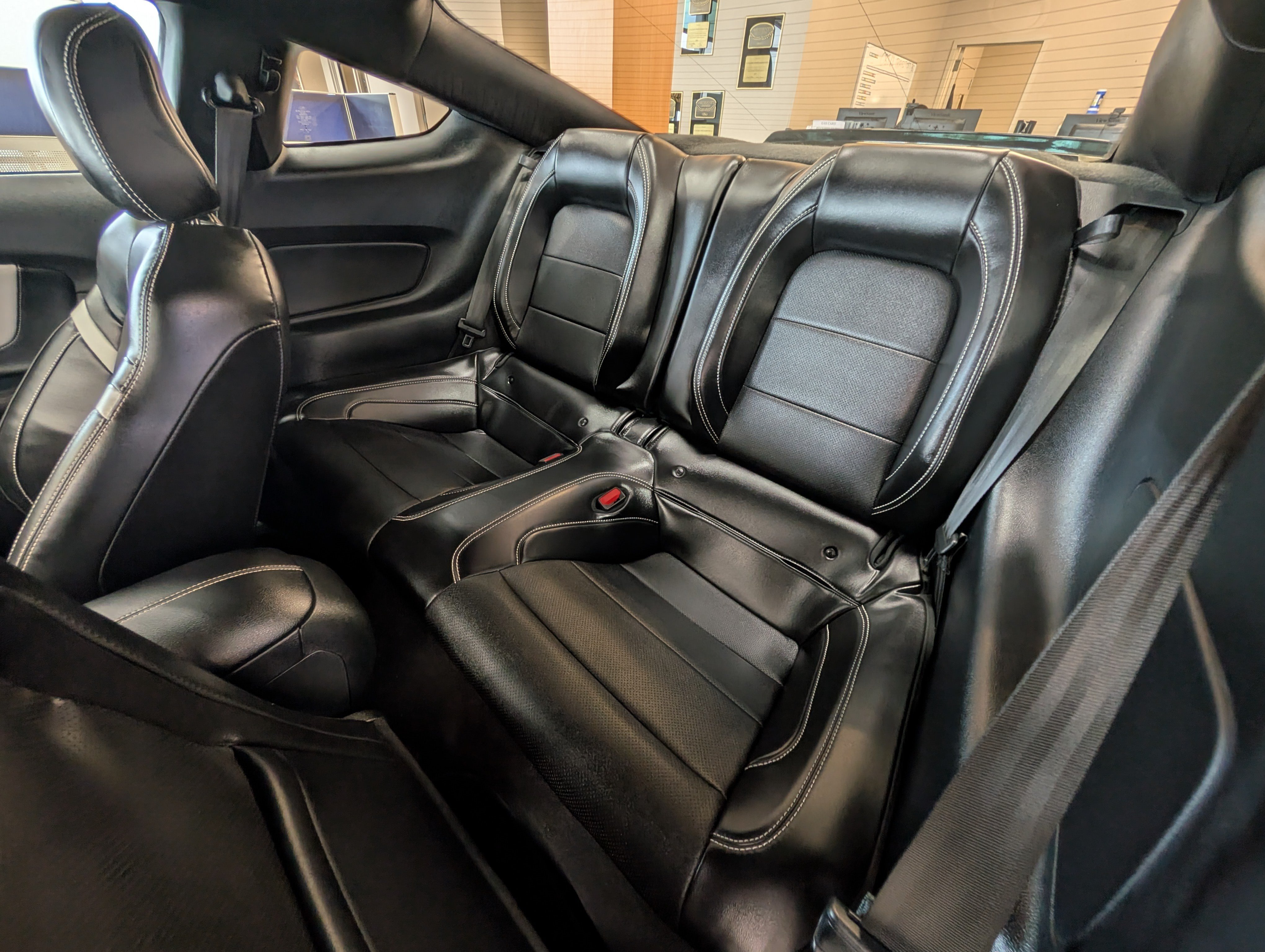 Certified 2021 Ford Mustang Shelby GT500 w/ Technology Package RWD image 13