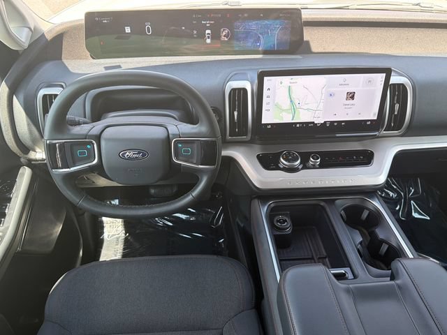 Certified 2025 Ford Expedition Max Active RWD image 26