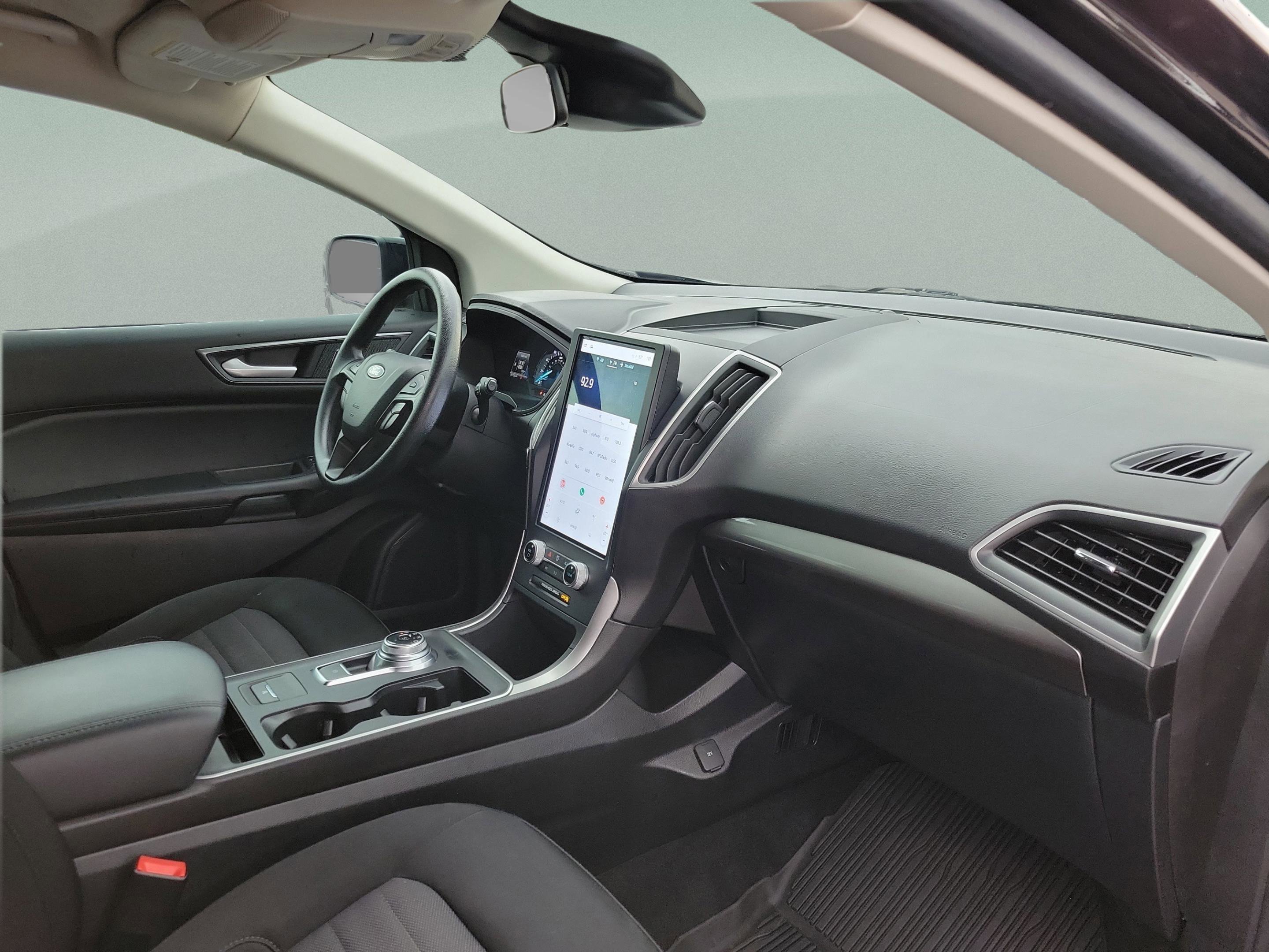 Certified 2022 Ford Edge SE w/ Black Appearance Package image 29