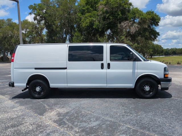 Used 2024 Chevrolet Express 2500 Extended w/ Driver Convenience Package RWD image 4