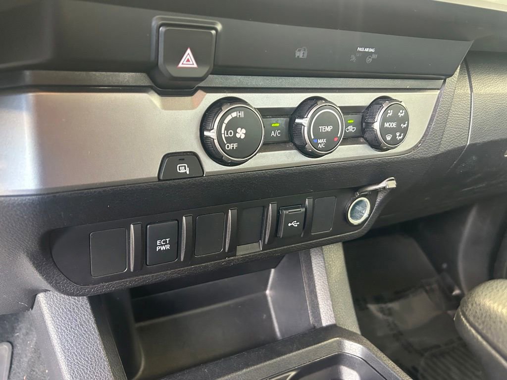 Used 2023 Toyota Tacoma SR image 33