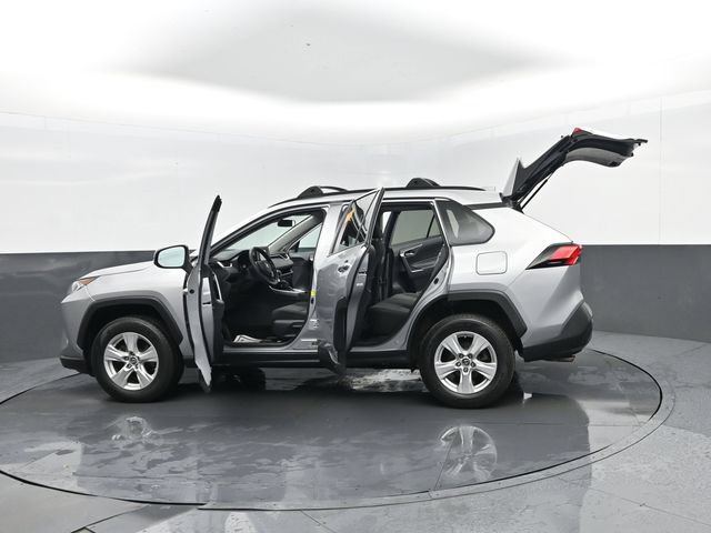 Used 2019 Toyota RAV4 XLE w/ All Weather Liner Package AWD/4WD image 29