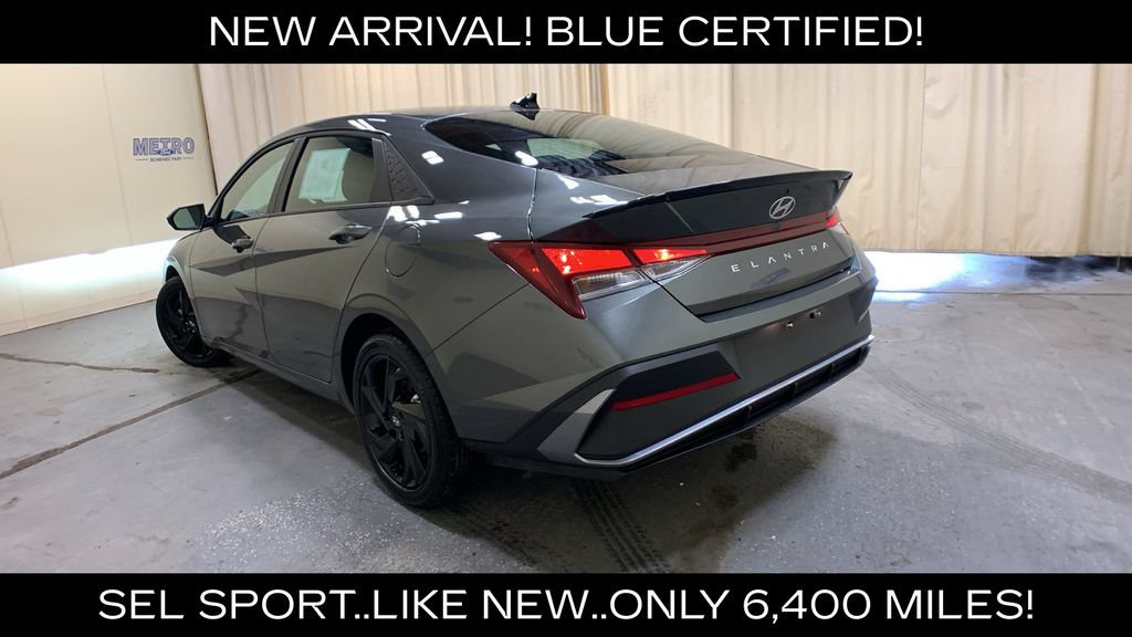 Used 2026 Hyundai Elantra Sport FWD image 5