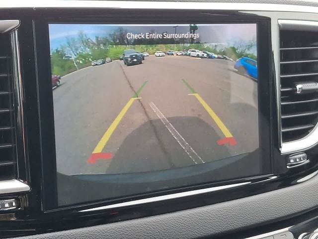 Used 2025 Chrysler Pacifica Select FWD image 21