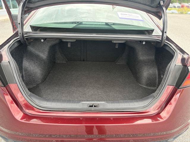 Used 2025 Nissan Altima 2.5 SV FWD image 35