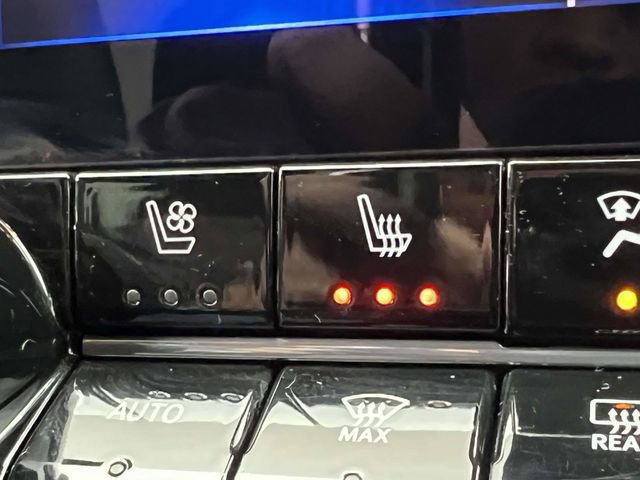 Used 2023 Chevrolet Colorado Z71 w/ Z71 Convenience Package 2 image 32