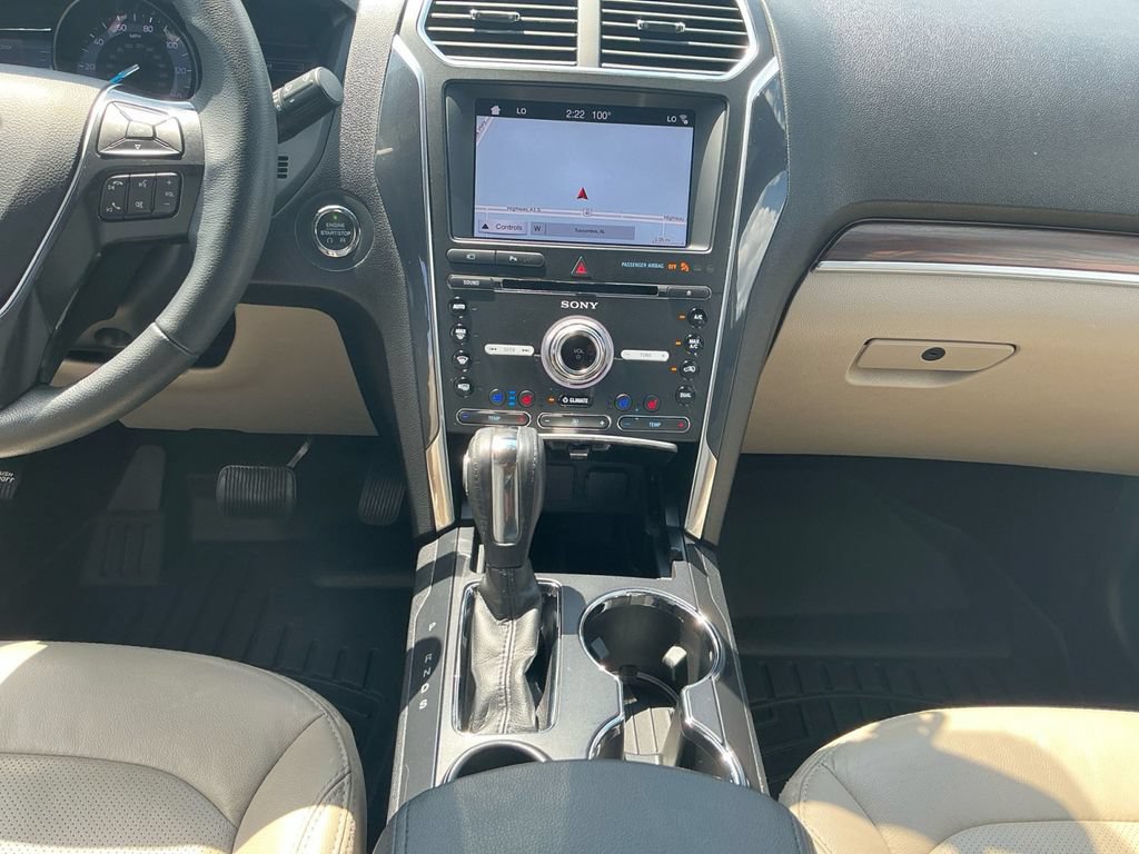 Certified 2018 Ford Explorer Limited FWD image 20
