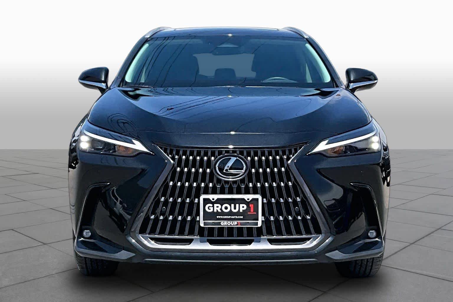 Used 2024 Lexus NX 250 FWD image 4
