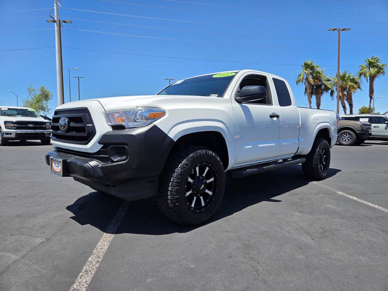 Used 2022 Toyota Tacoma SR RWD image 2