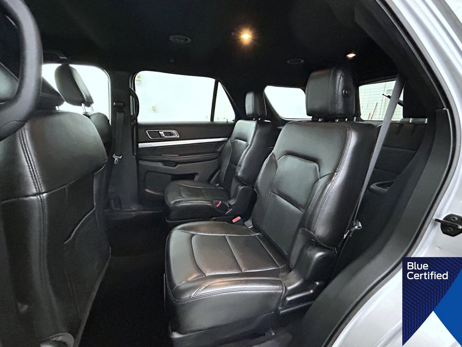 Certified 2018 Ford Explorer XLT w/ Equipment Group 202A image 20