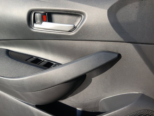 Used 2026 Toyota Corolla SE FWD image 17