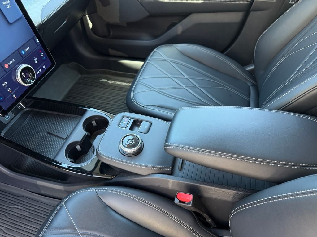 Certified 2023 Ford Mustang Mach-E Select AWD/4WD image 18