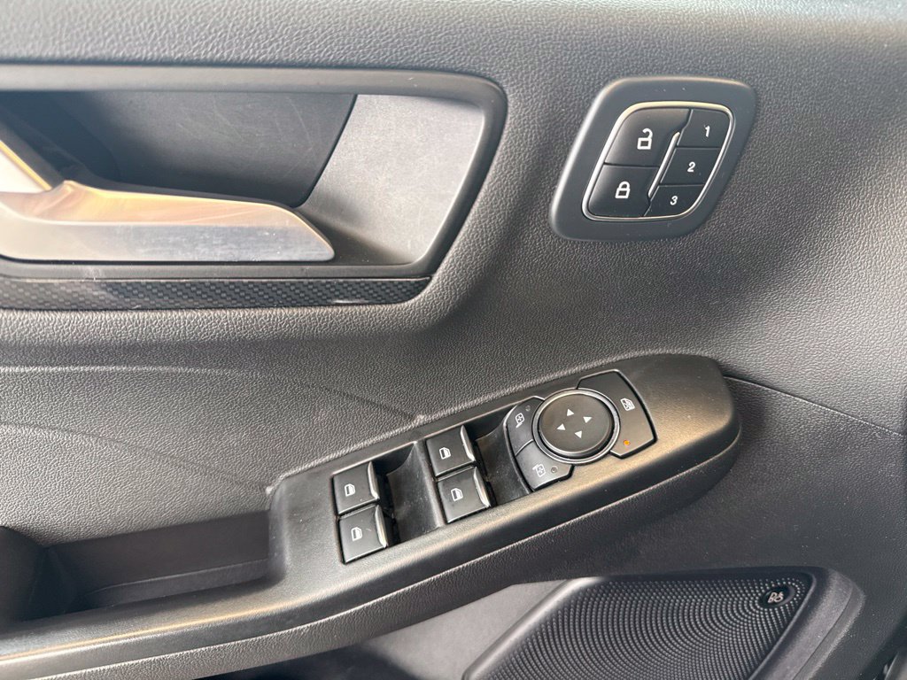 Certified 2023 Ford Escape ST-Line Elite w/ Premium Technology Package AWD/4WD image 17