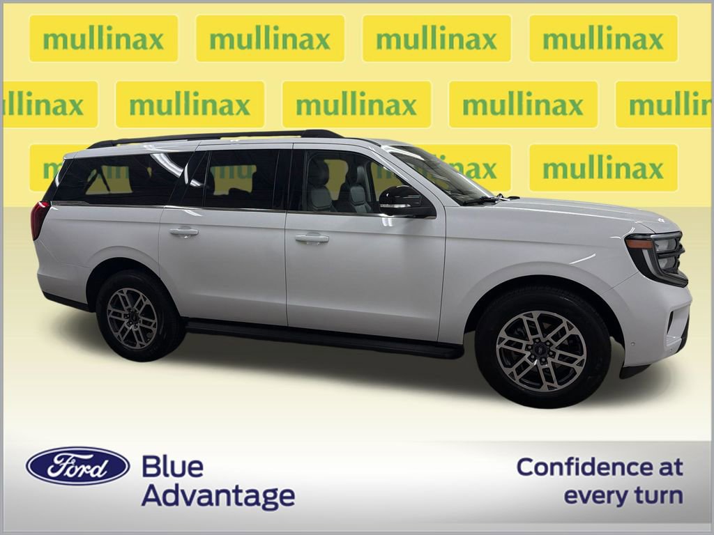 Certified 2025 Ford Expedition Max Active RWD image 2