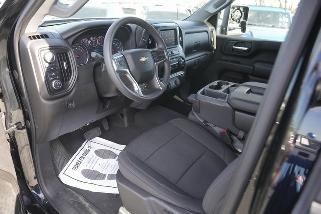 Used 2023 Chevrolet Silverado 2500 Custom w/ Custom Value Package image 8