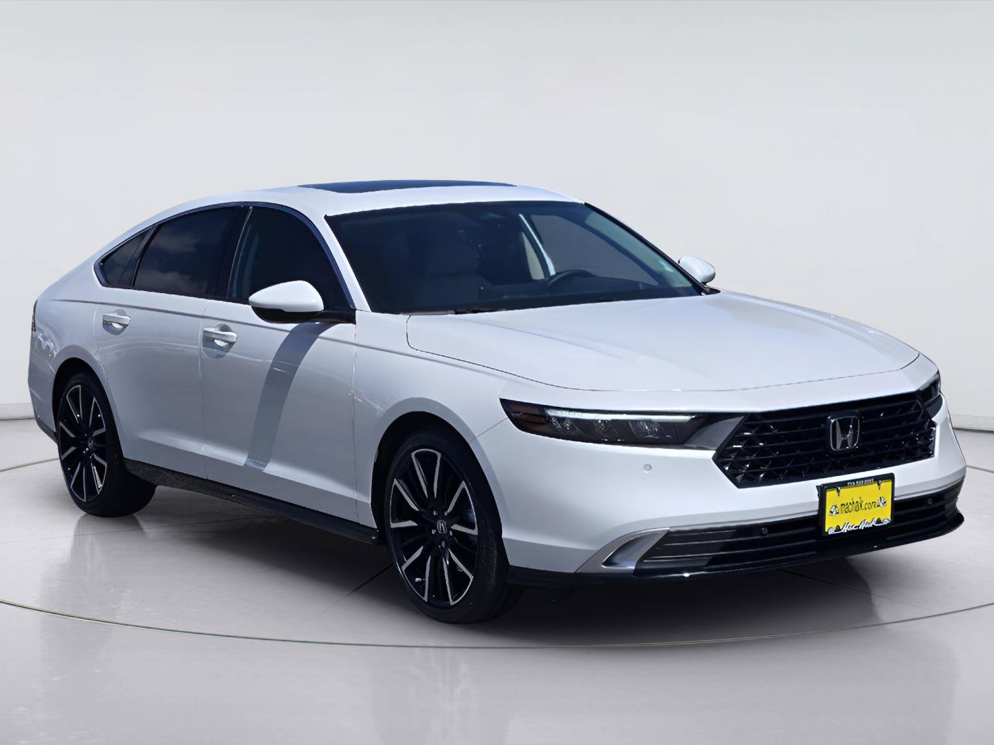 Used 2026 Honda Accord Touring image 3