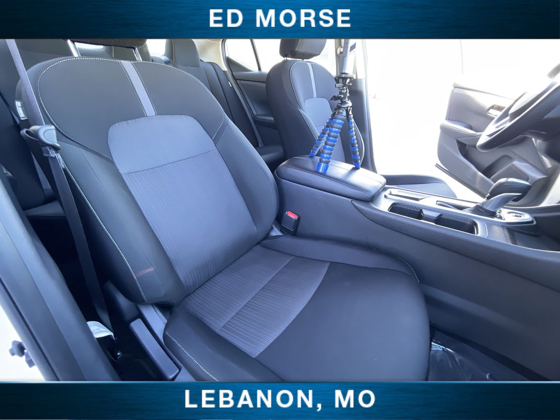 Used 2025 Nissan Sentra SV FWD image 25