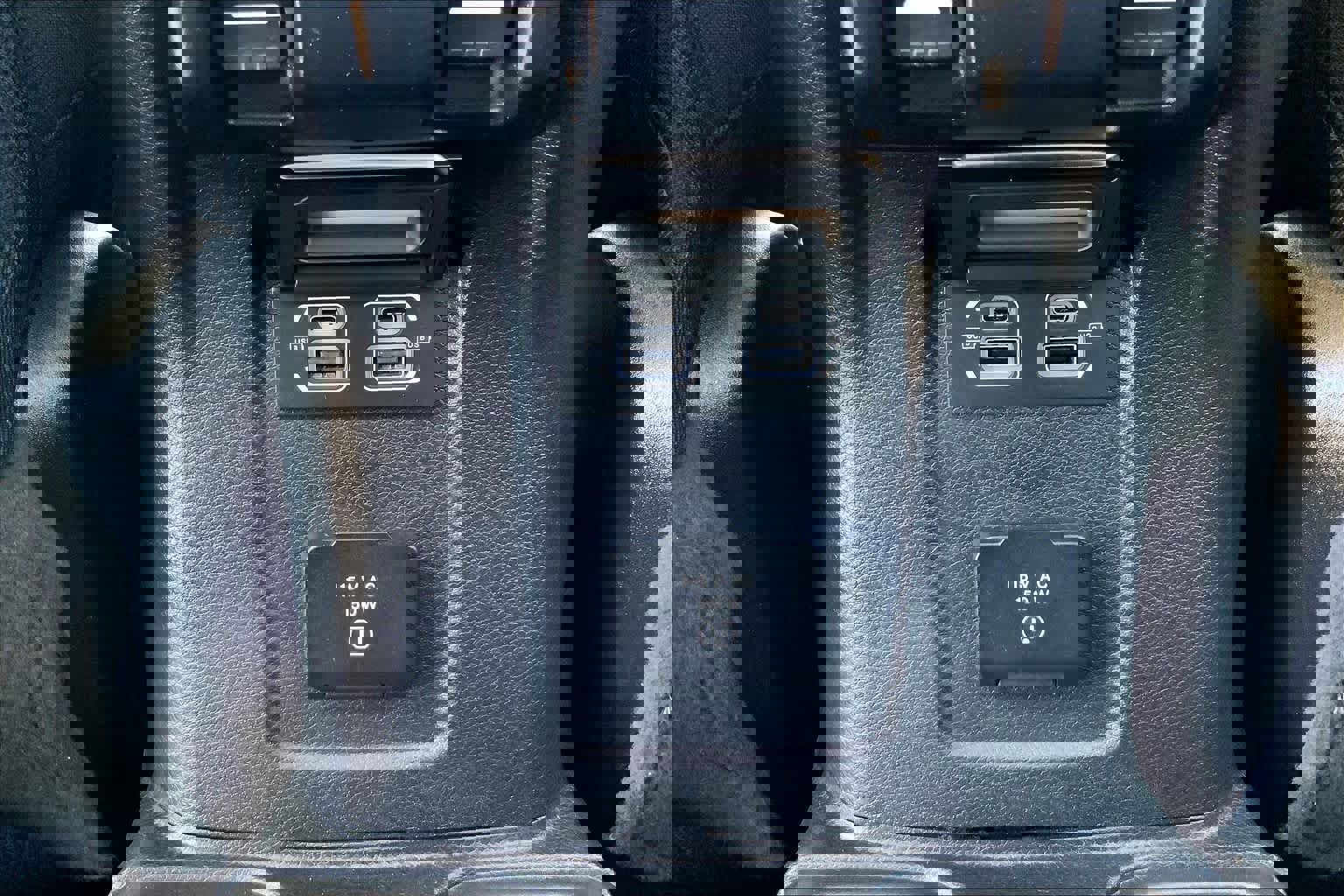 Used 2023 Jeep Wrangler Sahara image 33