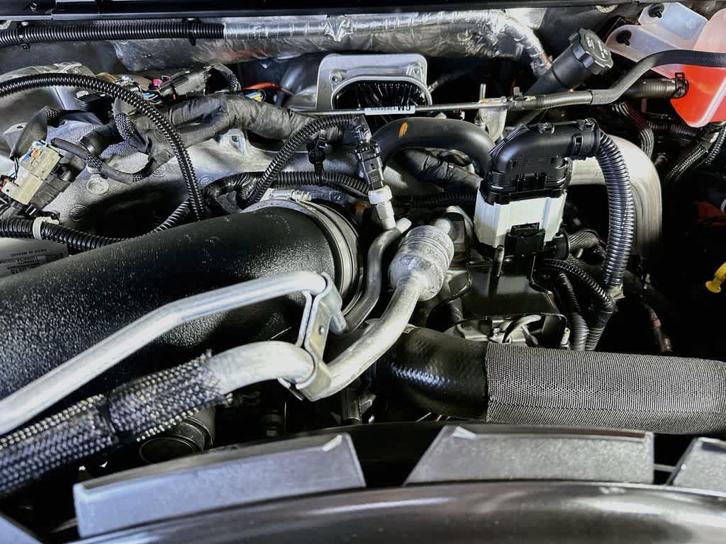Used 2024 GMC Sierra 2500 Pro AWD/4WD image 9