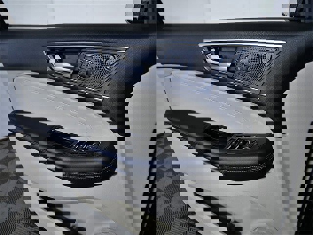 Certified 2019 Ford Edge Titanium w/ Equipment Group 301A image 26