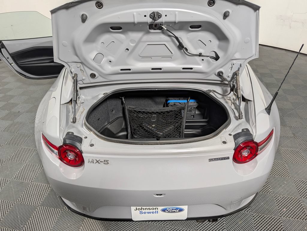Used 2024 MAZDA MX-5 Miata RF Club w/ Weather Package RWD image 7