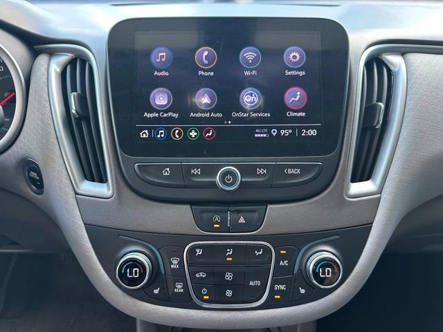Used 2022 Chevrolet Malibu LT FWD image 17