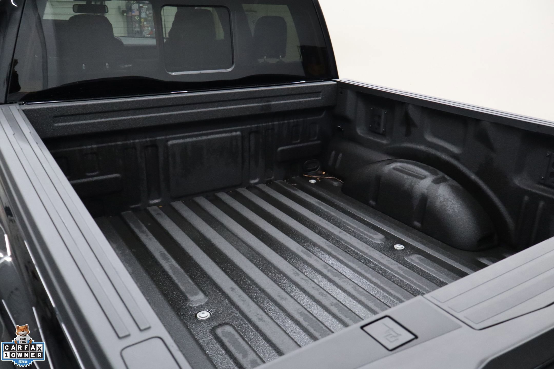 Certified 2025 Ford F150 Raptor w/ Equipment Group 803A Raptor R image 32