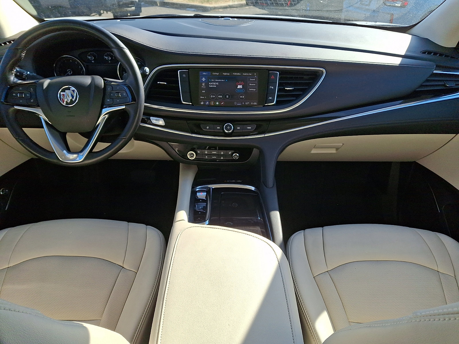 Used 2023 Buick Enclave Essence image 15