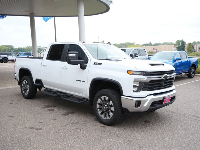 Used 2024 Chevrolet Silverado 3500 LT w/ All Star Edition AWD/4WD image 3