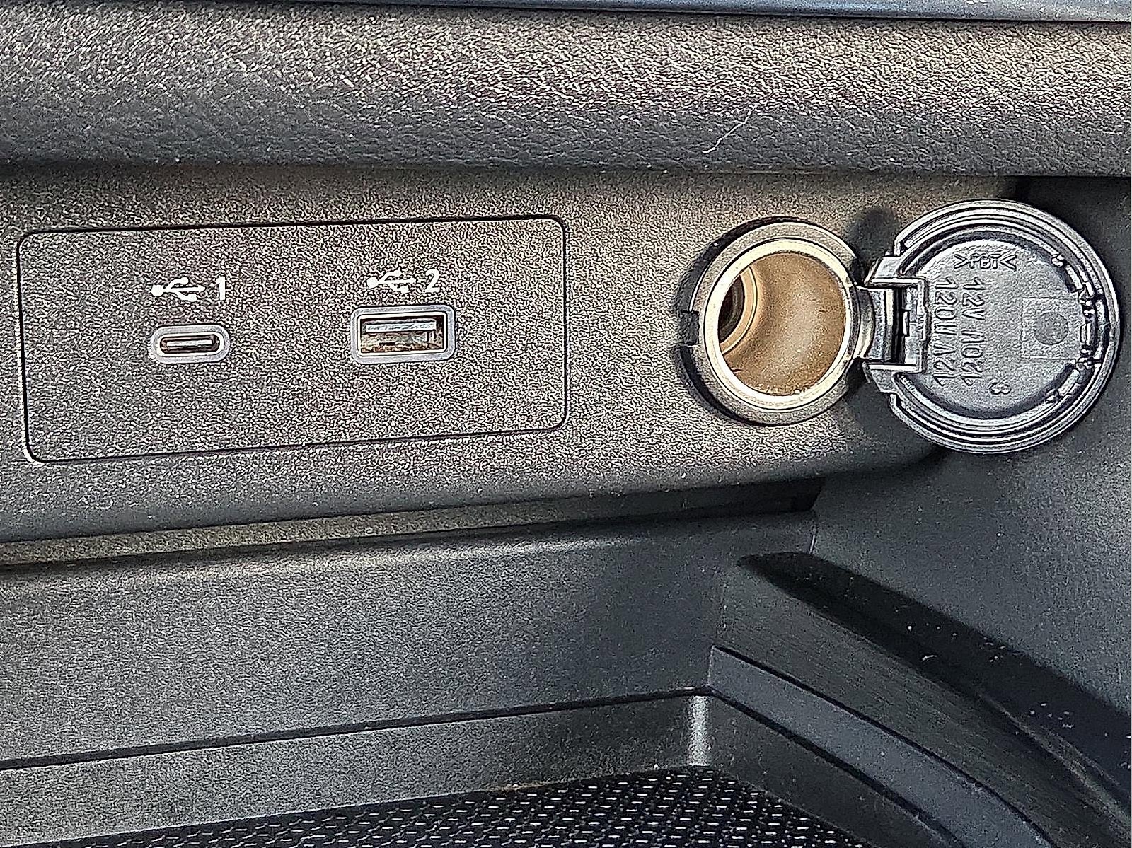 Used 2022 Nissan Rogue SV image 19