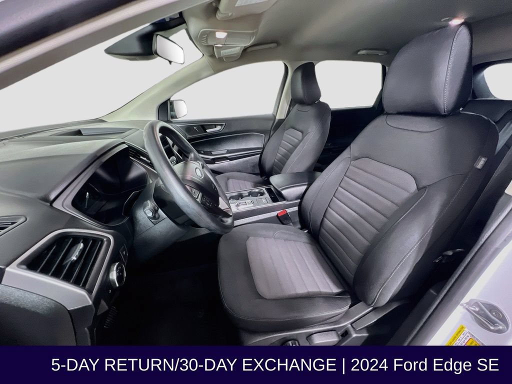 Certified 2024 Ford Edge SE w/ Black Appearance Package AWD/4WD image 13