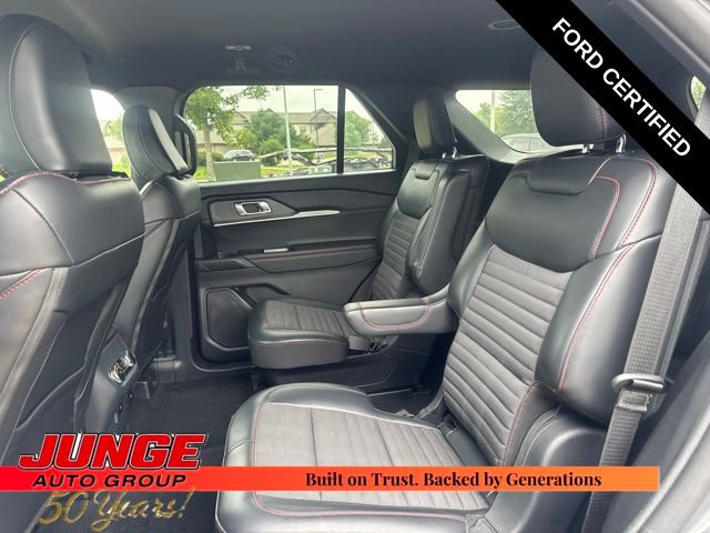 Certified 2025 Ford Explorer ST-Line AWD/4WD image 23